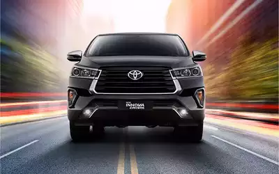 Toyota Innva Hycross