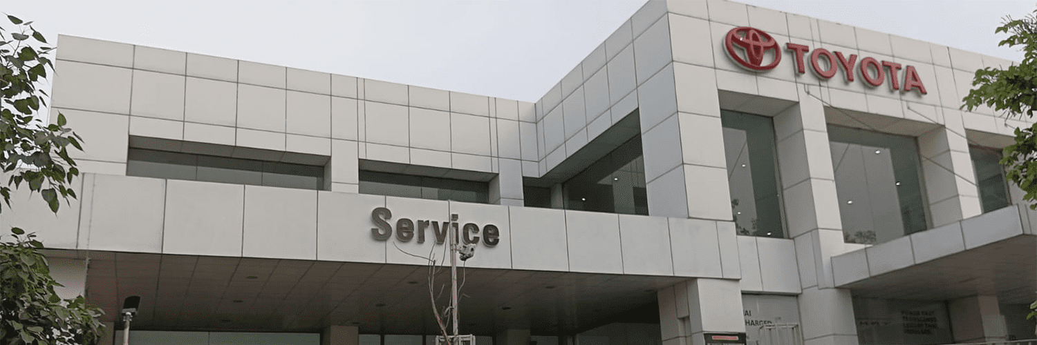 toyota car dealer toyota showroom in delhi